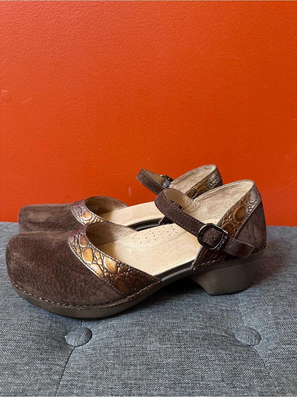 Dansko Sally Mary Jane Clogs Size Women’s Size EU 41/US 10.5-11
